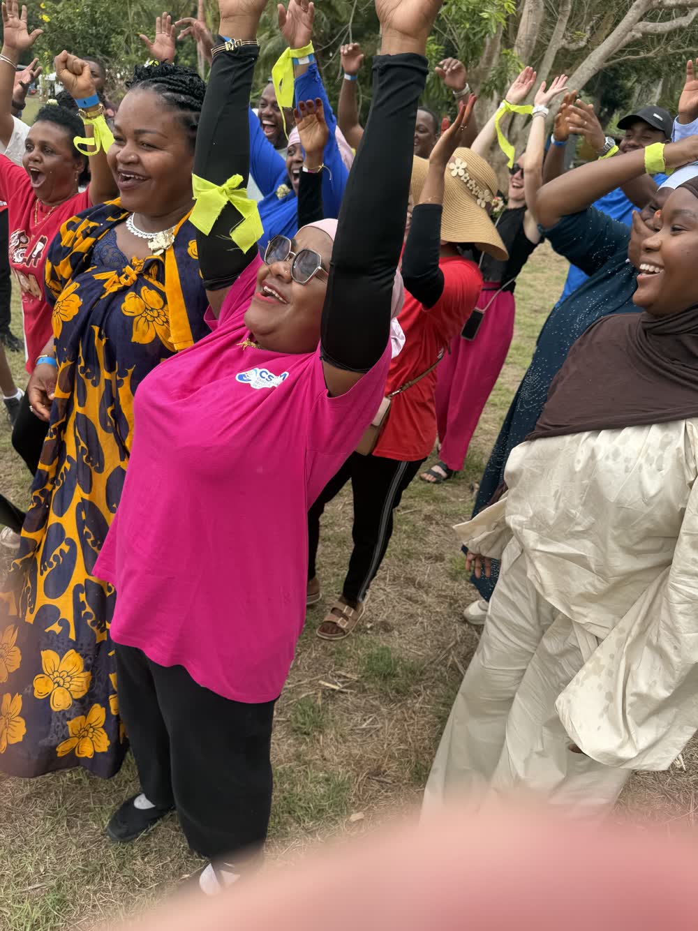 Participants d'un séminaire à Mayotte pendant l'après-midi de cohésion animée par Pull Up Événements